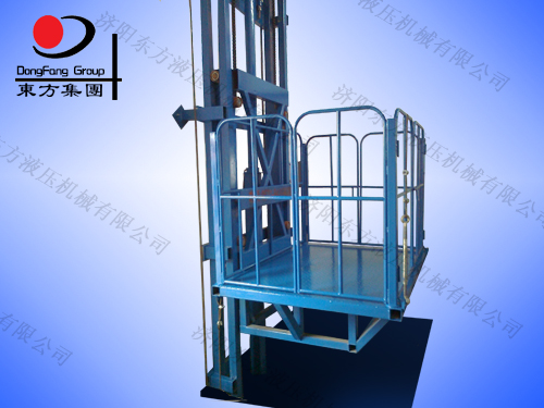 58ba0fb40fe7f.jpg 導(dǎo)軌式升降機(jī)